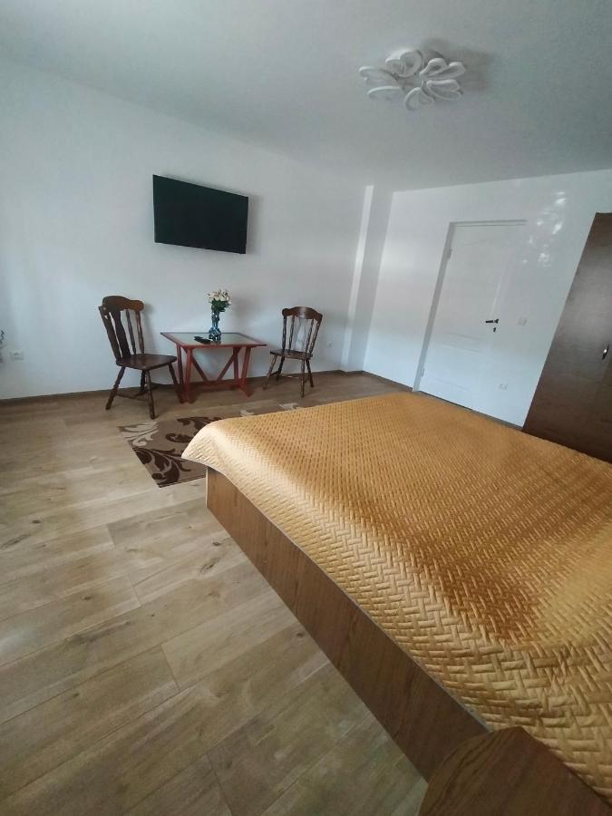 Willa Casa Luminita Ieşelniţa Zewnętrze zdjęcie