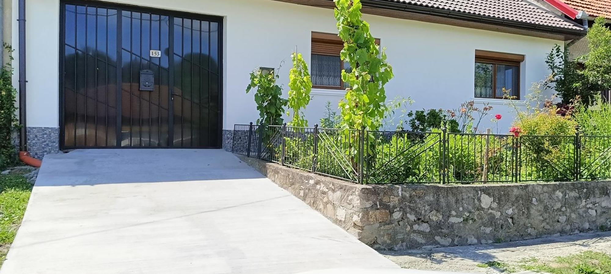Willa Casa Luminita Ieşelniţa Zewnętrze zdjęcie